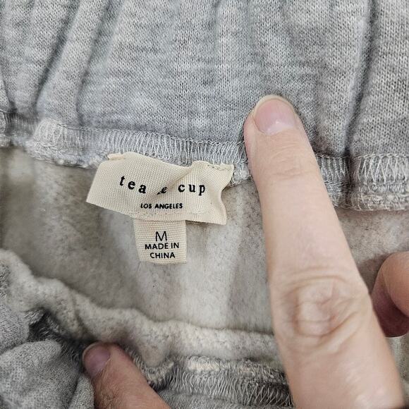 NWT! Cropped Off-the-Shoulder Grey Sweatshirt with Ballon Sleeves. Size M. - Picture 7 of 8